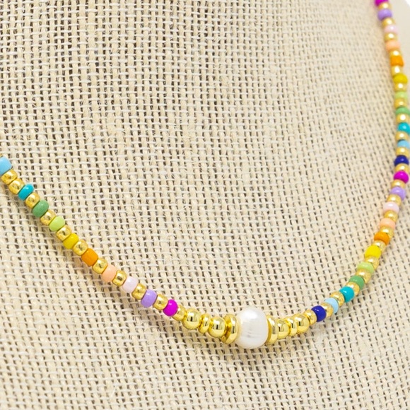 Colorful Beaded Necklace - Picture 3 of 7